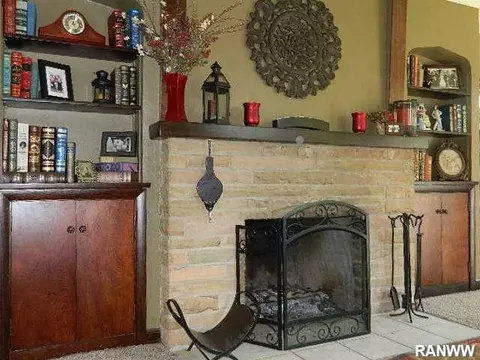 2419 E 3rd Rd, Superior, WI 54880 photo 9