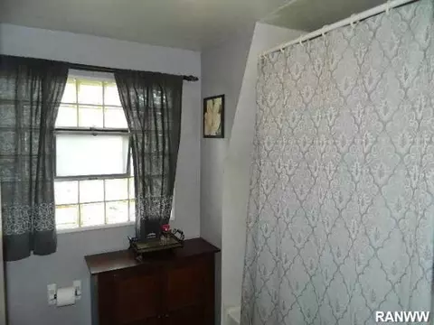 2419 E 3rd Rd, Superior, WI 54880 photo 19