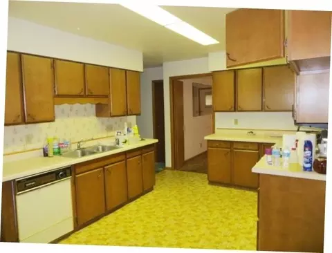 101 E Maple St, Thorp, WI 54771 photo 12
