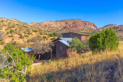 206 N Dave St, Fort Davis, TX 79734