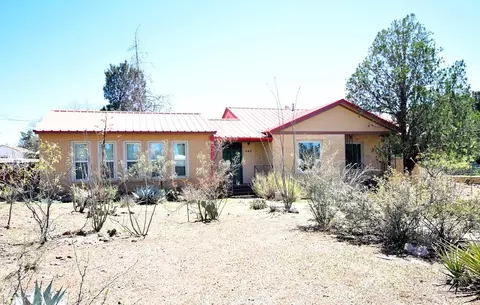 902 E Nations, Alpine, TX 79830 photo 1