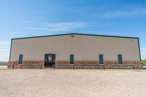 1191 Hwy 62-180 W, Seminole, TX 79360