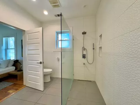 Bath - 1027 Caa St, Marfa, TX 79843 photo 4 of 4