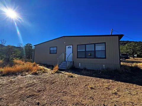 207 High Meadow Trl, Fort Davis, TX 79734
