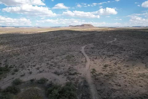 3 Scottsdale Run, Sierra Blanca, TX 78951