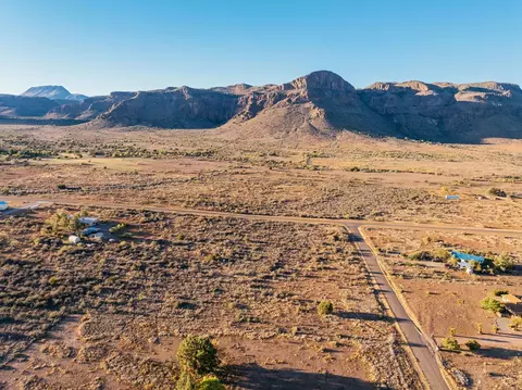 000 Wagon Rd, Alpine, TX 79830 photo 3