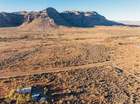 000 Wagon Rd, Alpine, TX 79830 photo 7