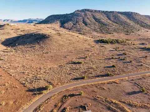 000 Wagon Rd, Alpine, TX 79830 photo 4