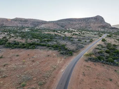 000 Wagon Rd, Alpine, TX 79830 photo 15