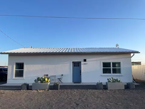 1407 W Sacramento, Marfa, TX 79843