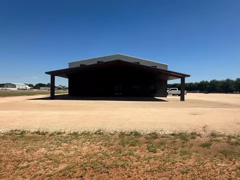 538 Hwy 62-180 W, Seminole, TX 79360