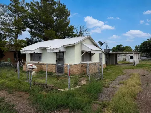 Other - 1404 E Ave F, Alpine, TX 79830 photo 2 of 2
