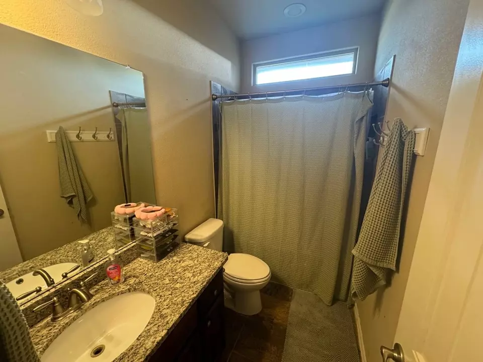 Bath - 6981 King Ranch Rd, Odessa, TX 79765 photo 3 of 3