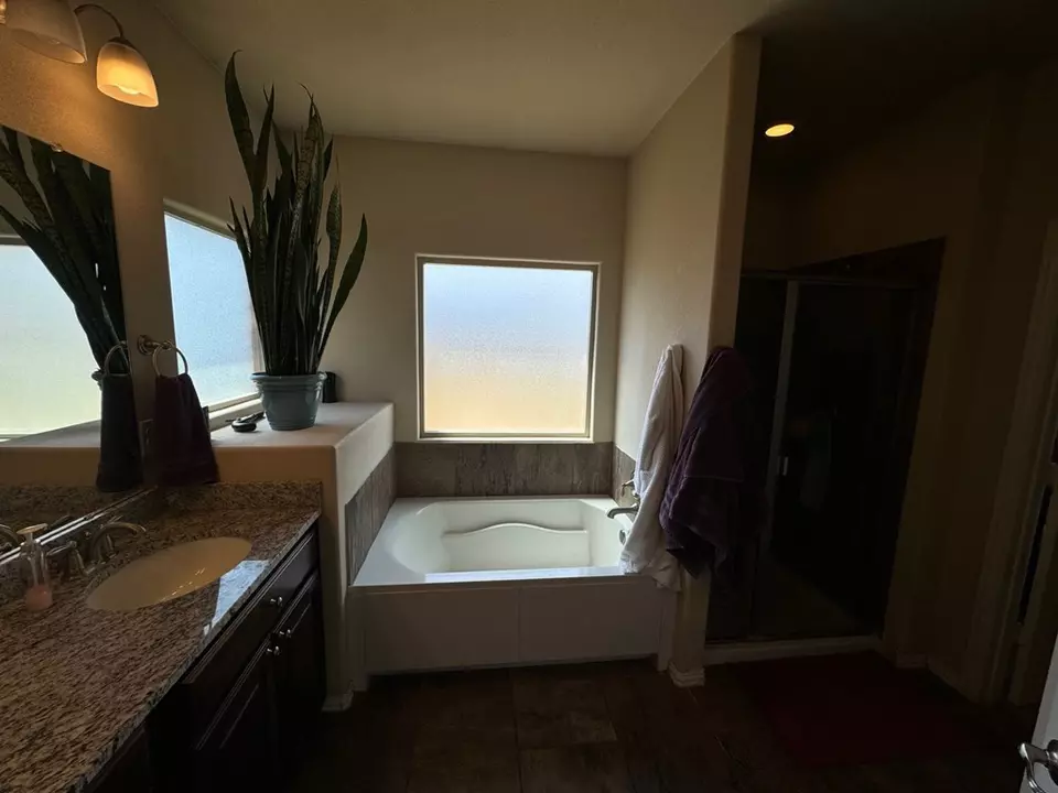 Bath - 6981 King Ranch Rd, Odessa, TX 79765 photo 2 of 3