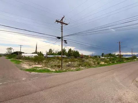 408 NE 8th St, Marathon, TX 79842