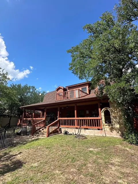 572 Oak Point Dr, May, TX 76857