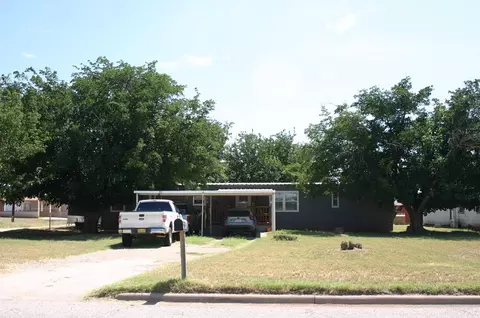 107 SW 7th St, Andrews, TX 79714