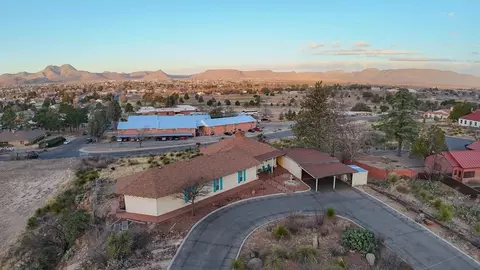 1009 N Bird, Alpine, TX 79830