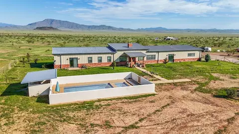 205 Mano Prieto Rd, Fort Davis, TX 79734