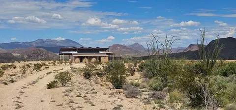 452 Sawmill Cutoff Rd, Terlingua, TX 79852
