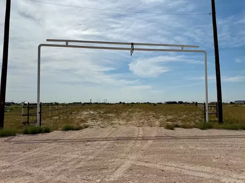 592 Pr 400j, Seminole, TX 79360