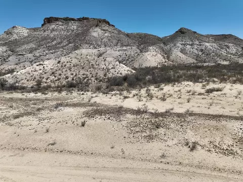 26549 Box Rd, Terlingua, TX 79852