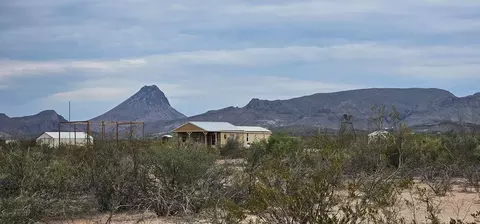 3101 Este Rd, Terlingua, TX 79852