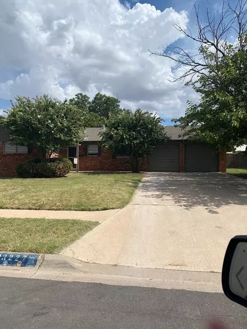 3227 Dengar Ave, Midland, TX 79705