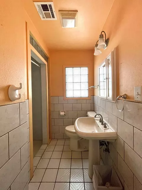 Bath - 211 E Texas St, Marfa, TX 79843 photo 2 of 3