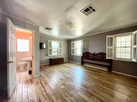 Bedroom - 211 E Texas St, Marfa, TX 79843 photo 5 of 6
