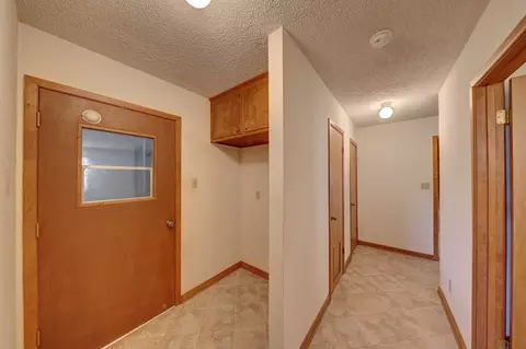 Entry Way - 209 E Marfa Ave, Alpine, TX 79830 photo 3 of 4
