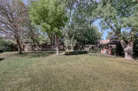 Exterior - 209 E Marfa Ave, Alpine, TX 79830 photo 4 of 5