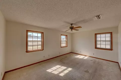 Bedroom - 209 E Marfa Ave, Alpine, TX 79830 photo 2 of 4