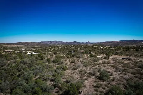 1086 Juniper, Alpine, TX 79830 photo 5