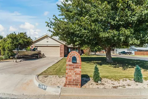 700 SW Ave L, Seminole, TX 79360