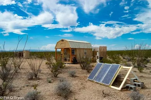 453 La Roja Ln, Terlingua, TX 79852