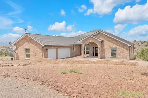 131 High Lonesome, Alpine, TX 79830