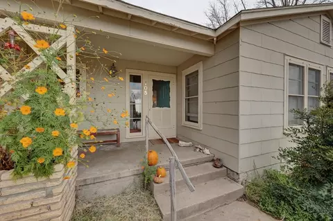 105 E 2nd St, Marfa, TX 79843 photo 1