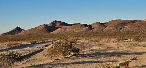 630 Morning Starlight Rd, Terlingua, TX 79852