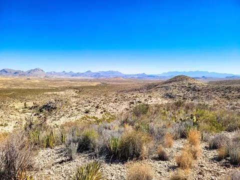104 Tanque Caballo, Terlingua, TX 79852