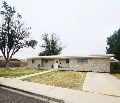 2103 Spur, Odessa, TX 79761 photo 1