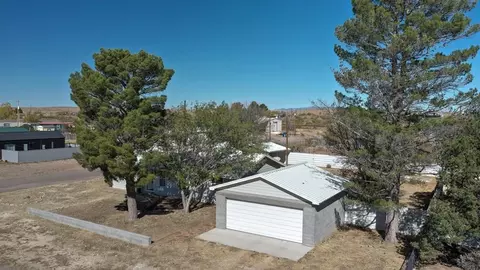1310 W Philadelphia St, Marfa, TX 79843