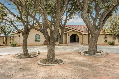2327 Ladue Ln, Odessa, TX 79762