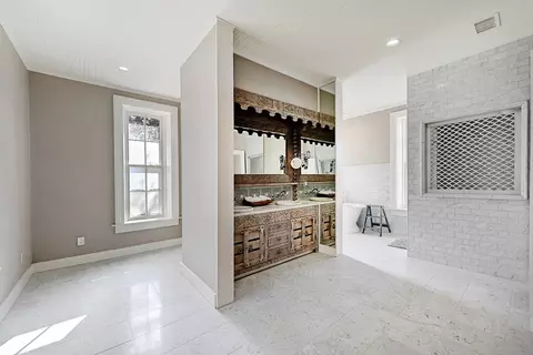 Bath - 405 N Austin St, Marfa, TX 79843 photo 1 of 8