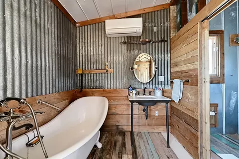 Bath - 405 N Austin St, Marfa, TX 79843 photo 8 of 8