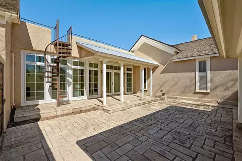 Exterior - 405 N Austin St, Marfa, TX 79843 photo 3 of 14