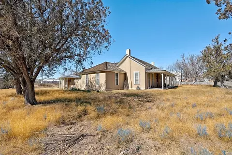 Exterior - 405 N Austin St, Marfa, TX 79843 photo 13 of 14