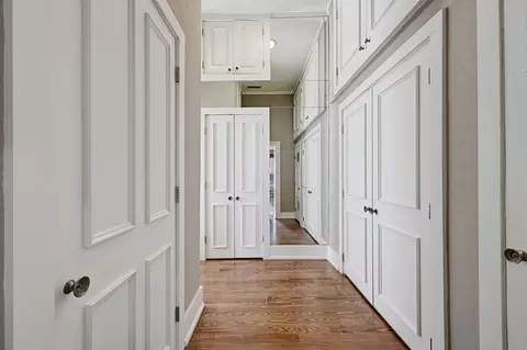 Entry Way - 405 N Austin St, Marfa, TX 79843 photo 3 of 5