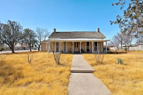 Other - 405 N Austin St, Marfa, TX 79843 photo 2 of 8