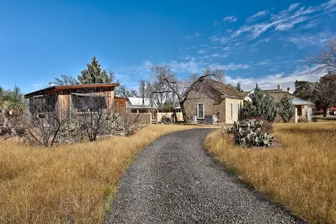 Exterior - 405 N Austin St, Marfa, TX 79843 photo 10 of 14